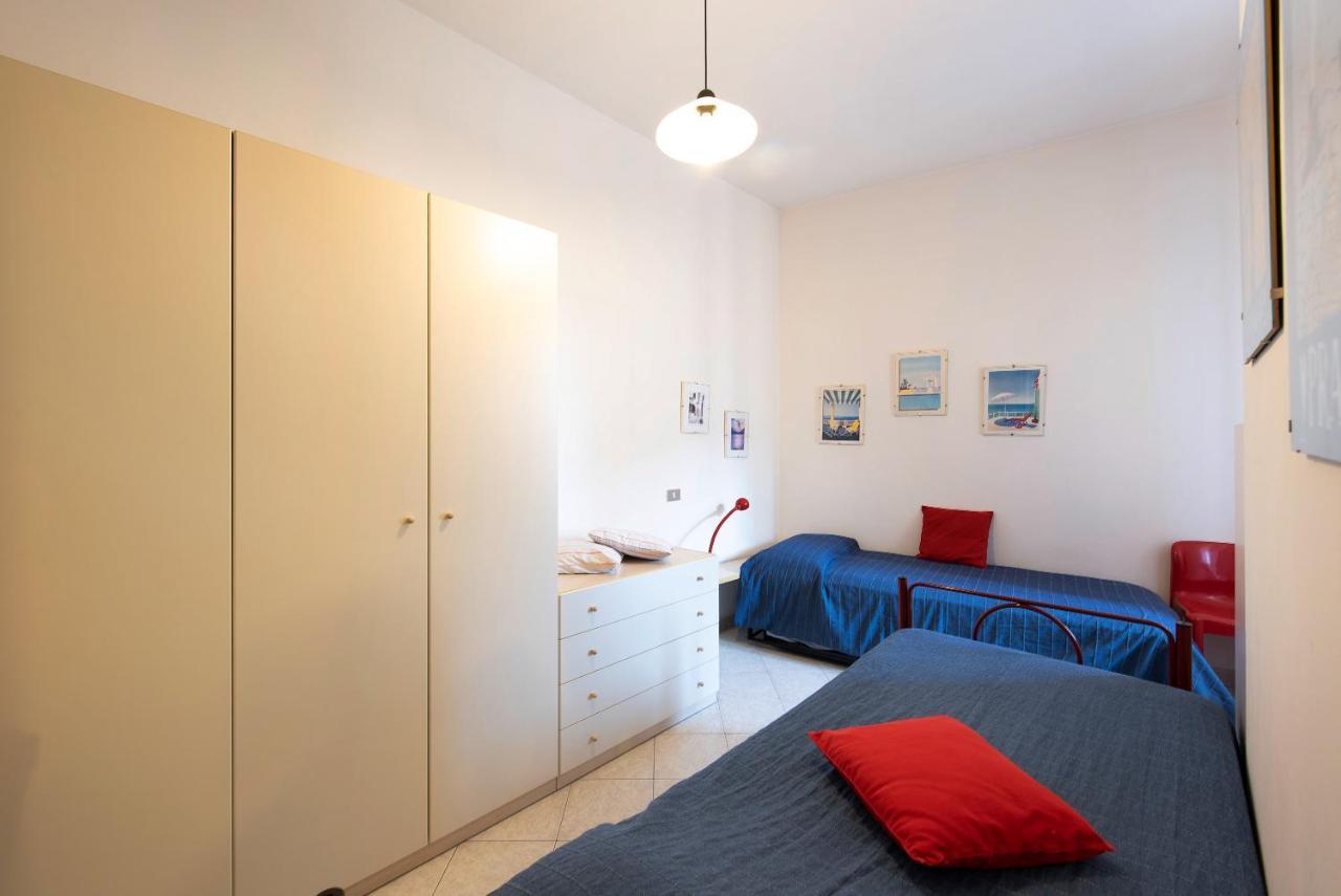 Appartamento Trilocale Mazzini con 2 balconi Varazze Esterno foto